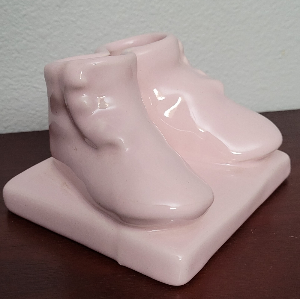 Vintage Haeger 1940's Ceramic Pink baby girl booties planter collector item
